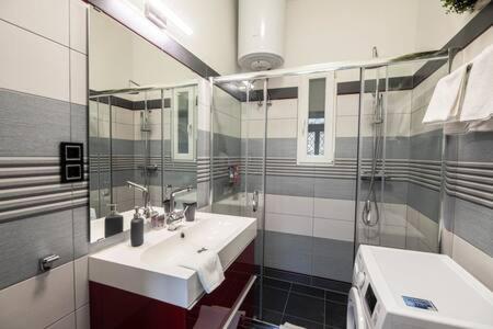 Nice Apartment In The Center Budapest Esterno foto